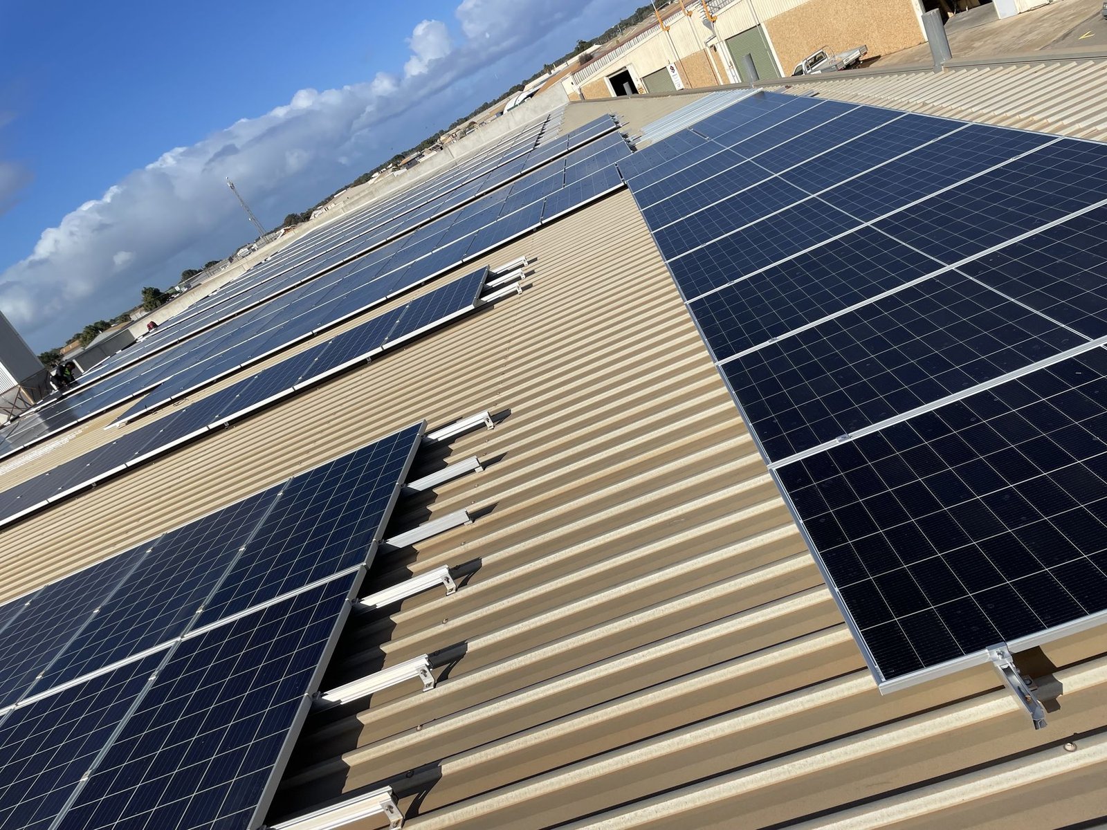 Commercial solar rooftop installation wide angle